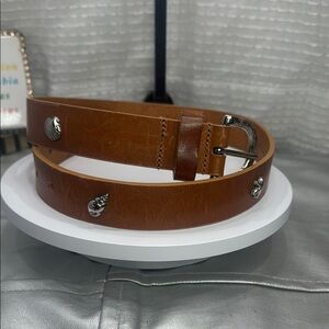 (H)Talbots women's vintage tan Italian leather belt with silver buckle and metal
